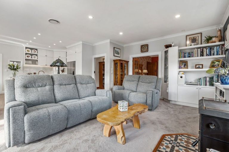 Photo of property in 17 Moreton Road, Carterton, 5713