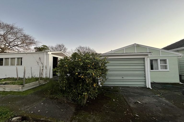 Photo of property in 24 York Avenue, Heretaunga, Upper Hutt, 5018