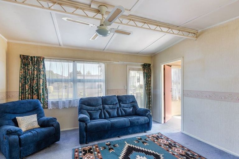 Photo of property in 90 Rangatira Drive, Mangakino, 3421