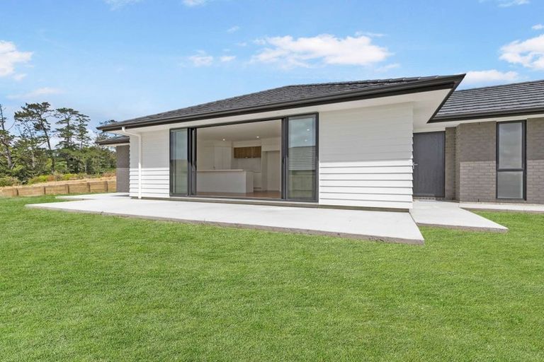 Photo of property in 11 Minerva Avenue, Helensville, 0800
