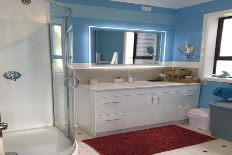 Photo of property in 16 Ward Parade, Bluff, 9814