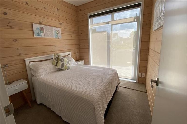 Photo of property in 87 Hebron Road, Waiake, Auckland, 0630