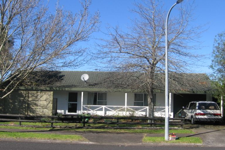 Photo of property in 6 Lorelei Place, Opaheke, Papakura, 2113