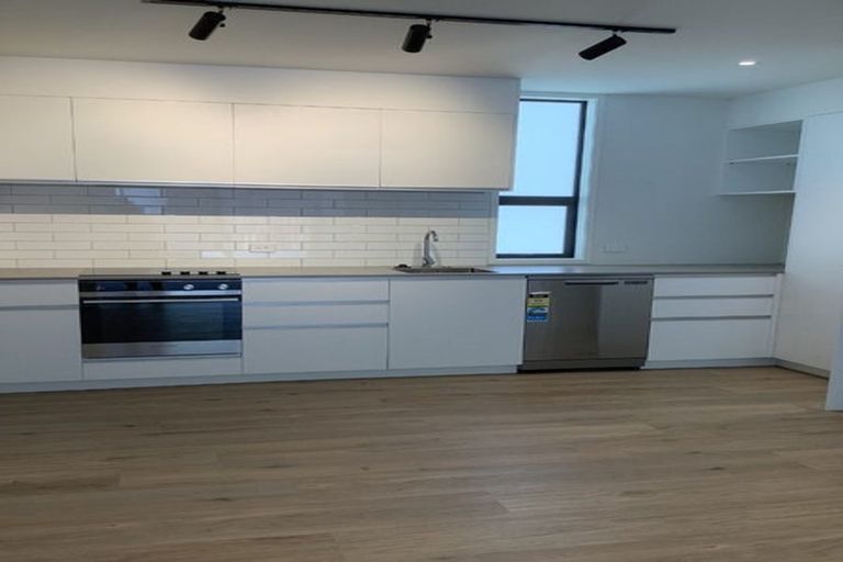 Photo of property in 10 Rato Rise, Waiwhetu, Lower Hutt, 5010