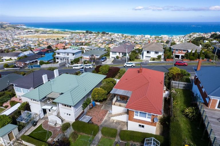Photo of property in 138 Easther Crescent, Kew, Dunedin, 9012