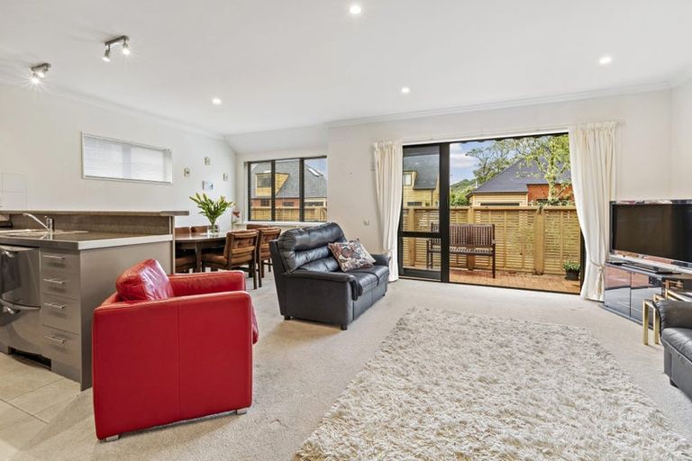 Photo of property in 63 Futuna Close, Karori, Wellington, 6012