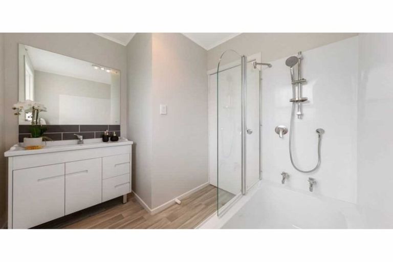 Photo of property in 11 Jordan Road, Mangere, Auckland, 2022