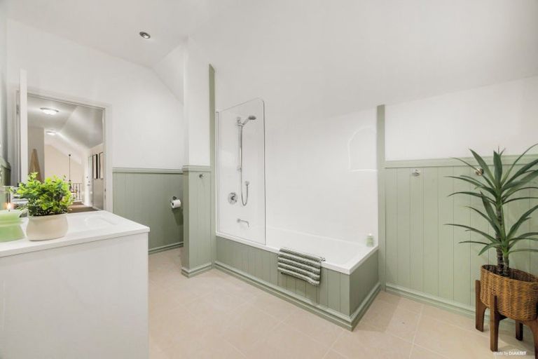 Photo of property in 173 Pinchgut Road, Kaukapakapa, 0873