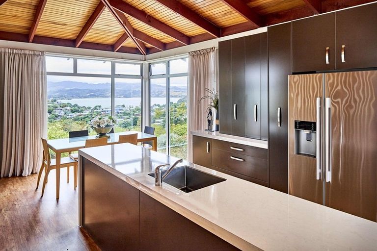 Photo of property in 33 Kiriwai Road, Paremata, Porirua, 5024