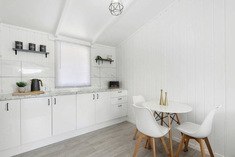 Photo of property in 60 Norana Road, Timberlea, Upper Hutt, 5018