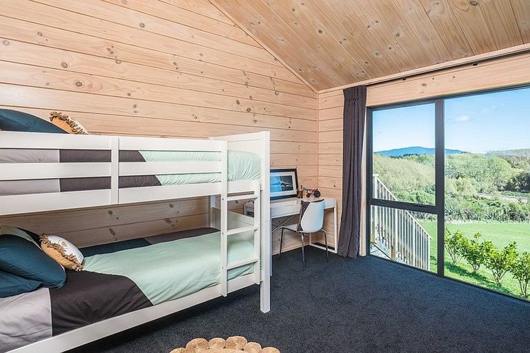 Photo of property in 214b Huia Street, Waikanae, 5391