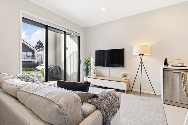 Photo of property in 50 Rangihina Road, Hobsonville, Auckland, 0616