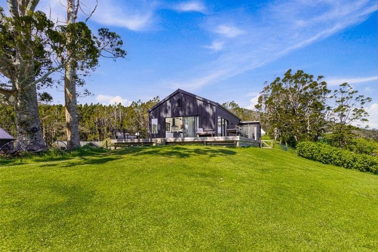 Photo of property in 42a Upland Road, Huia, Auckland, 0604