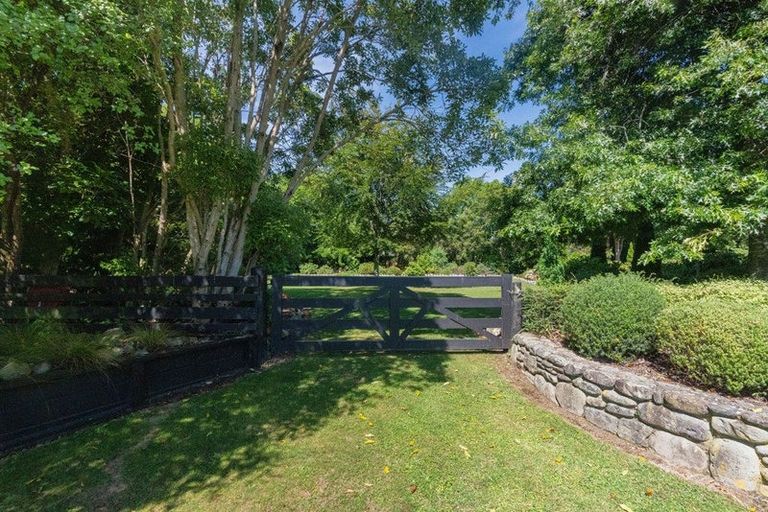 Photo of property in 184 Gladstone Road, Levin, 5571