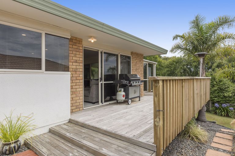 Photo of property in 11 Montana Drive, Pyes Pa, Tauranga, 3112