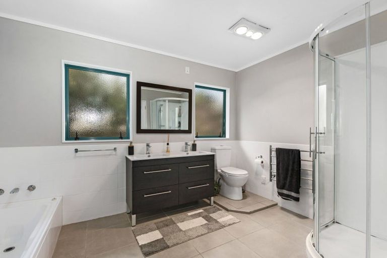 Photo of property in 11 Thelma Place, Lynmore, Rotorua, 3010