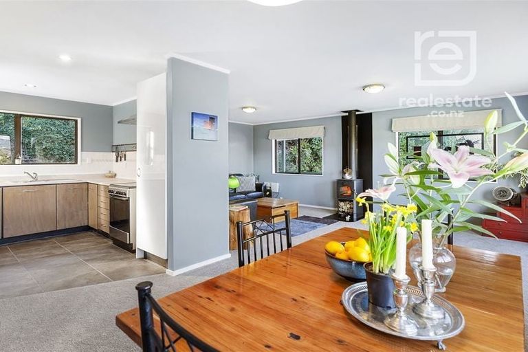 Photo of property in 22 Shackle Lane, Whitby, Porirua, 5024