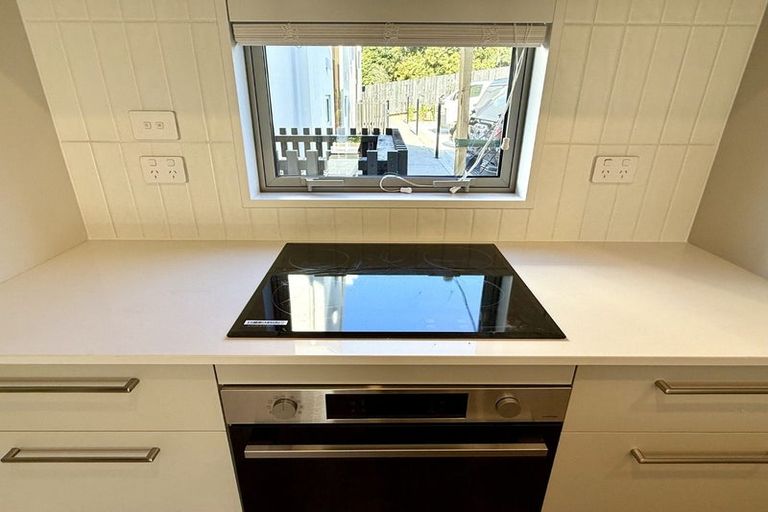 Photo of property in 3/59 Seaview Road, Glenfield, Auckland, 0629