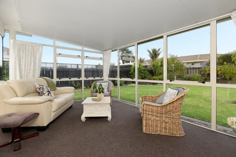 Photo of property in 10 Azalea Dell, Mount Maunganui, 3116