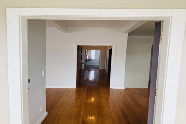 Photo of property in 73a Waiuta Street, Titahi Bay, Porirua, 5022