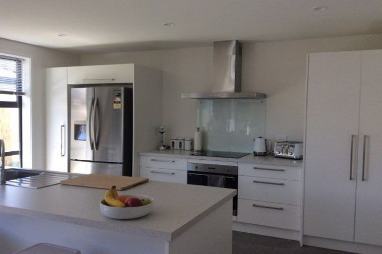 Photo of property in 33 Robert Duncan Road, Belfast, Christchurch, 8051