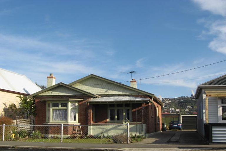 Photo of property in 4 East Avenue, Saint Kilda, Dunedin, 9012