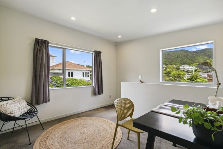 Photo of property in 3c Woodhouse Avenue, Karori, Wellington, 6012