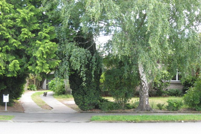 Photo of property in 138 Kendal Avenue, Burnside, Christchurch, 8053