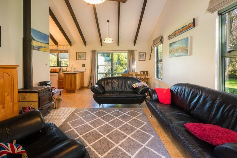 Photo of property in 5b Lady Cobham Grove, Anakiwa, Picton, 7281