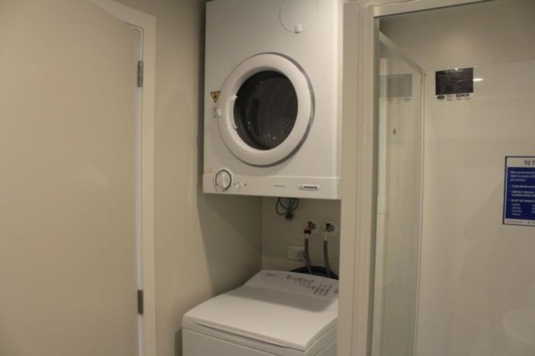 Photo of property in 44 Moffitt Street, Vogeltown, Wellington, 6021