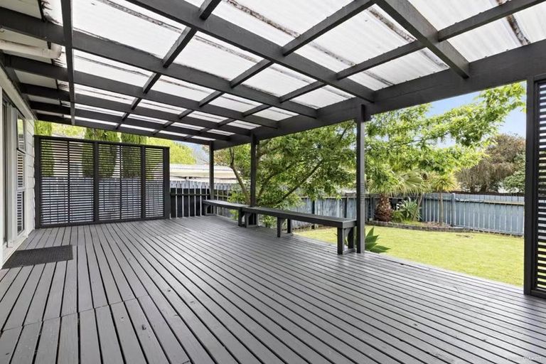 Photo of property in 4 Glennandrew Drive, Half Moon Bay, Auckland, 2012