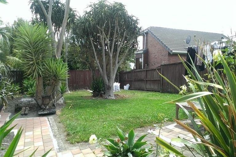 Photo of property in 3 Charles Prevost Drive, The Gardens, Auckland, 2105