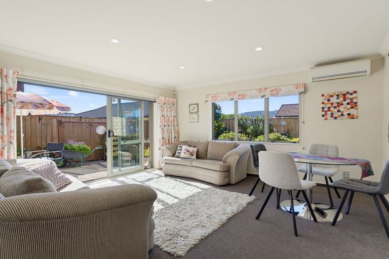 Photo of property in 76 Hillcrest Road North, Raumati Beach, Paraparaumu, 5032
