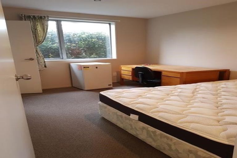 Photo of property in 3a Paeroa Street, Riccarton, Christchurch, 8041