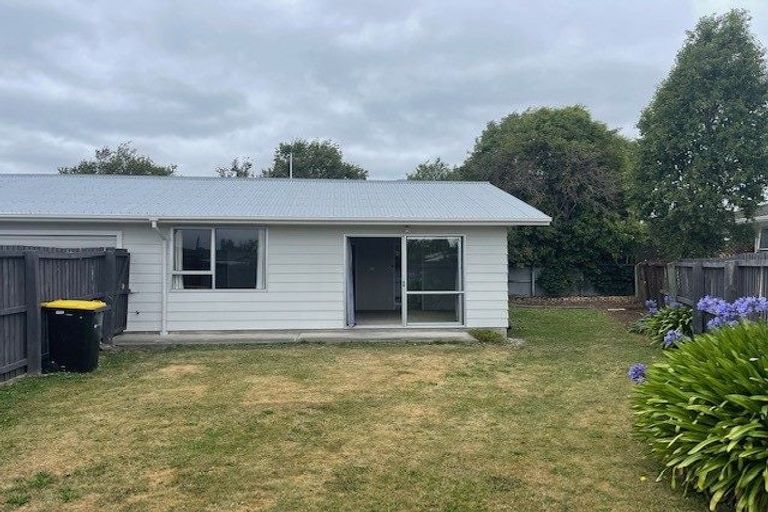 Photo of property in 9b Collingwood Place, Rangiora, 7400