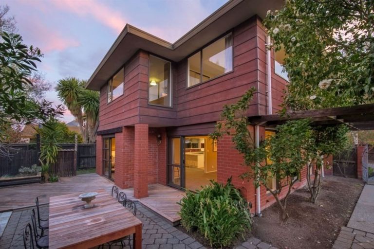 Photo of property in 14 Tyndale Place, Ilam, Christchurch, 8041