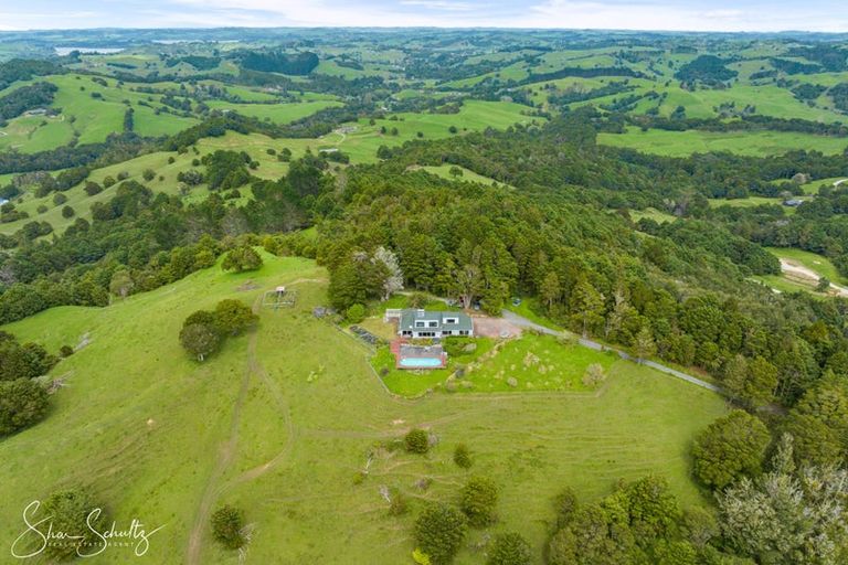 Photo of property in 338a Wairere Road, Paparoa, 0571