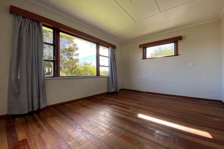 Photo of property in 37 Lupin Road, Otaki, 5512