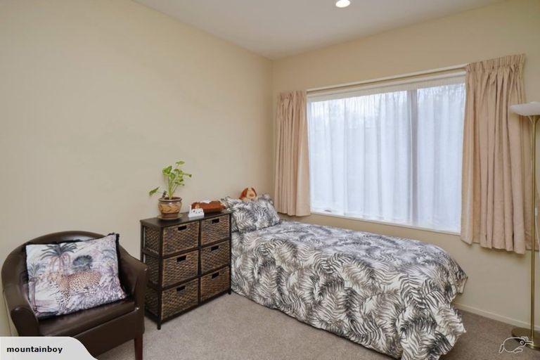 Photo of property in 36 Titirangi Crescent, Parklands, Christchurch, 8083