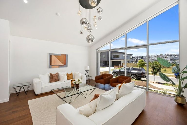 Photo of property in 46 Streamview Way, Long Bay, 0792