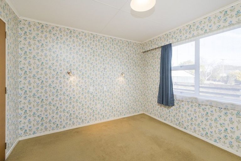 Photo of property in 16 Blenheim Place, Feilding, 4702