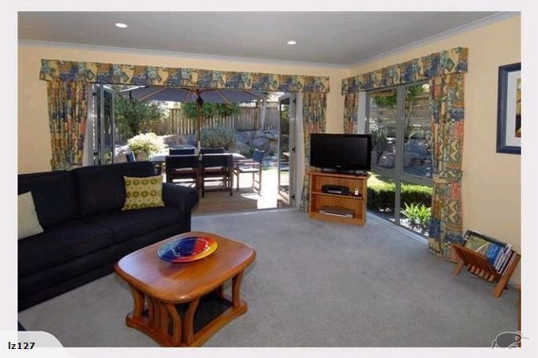 Photo of property in 11 Dallinger Street, St Andrews, Hamilton, 3200