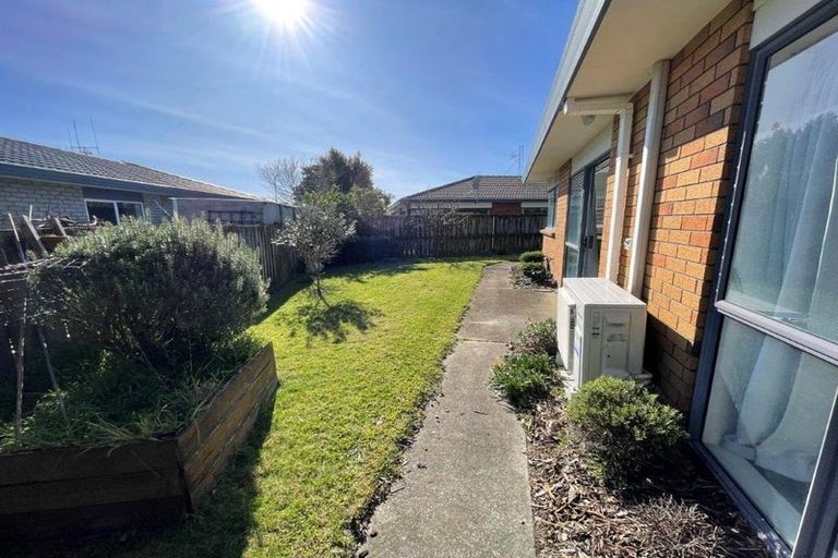 Photo of property in 2b Blake Boulevard, Papamoa Beach, Papamoa, 3118