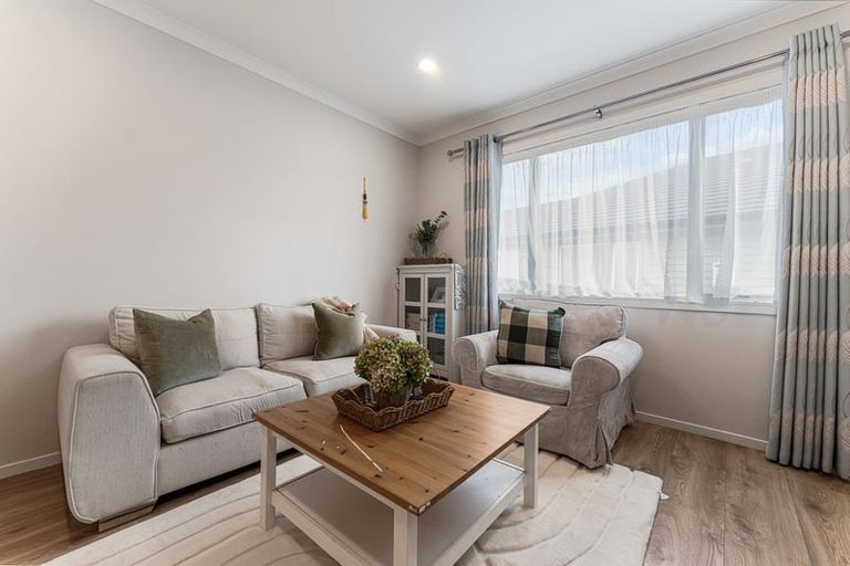 Photo of property in 12 Moyle Street, Pokeno, 2402