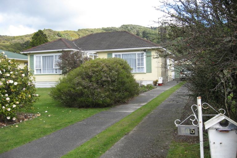 Photo of property in 165 Wainuiomata Road, Wainuiomata, Lower Hutt, 5014