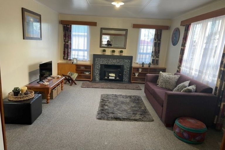 Photo of property in 11 Bledisloe Street, Solway, Masterton, 5810