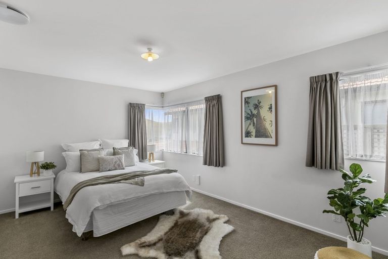 Photo of property in 4 Nether Green Crescent, Johnsonville, Wellington, 6037