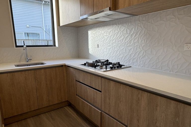 Photo of property in 4 St Claire Road, Silverdale, 0932