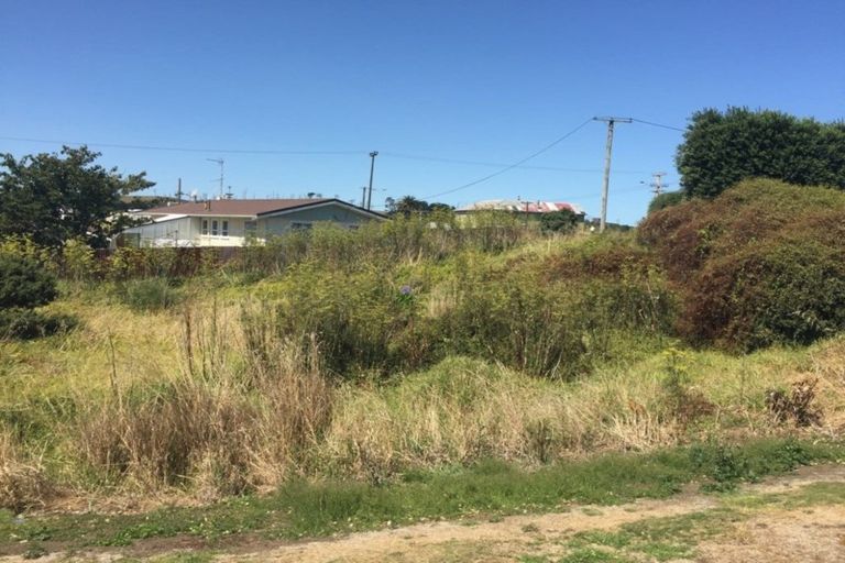 Photo of property in 14 Bedford Street, Patea, 4520