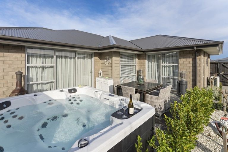 Photo of property in 118 Sutherland Drive, Kaiapoi, 7630